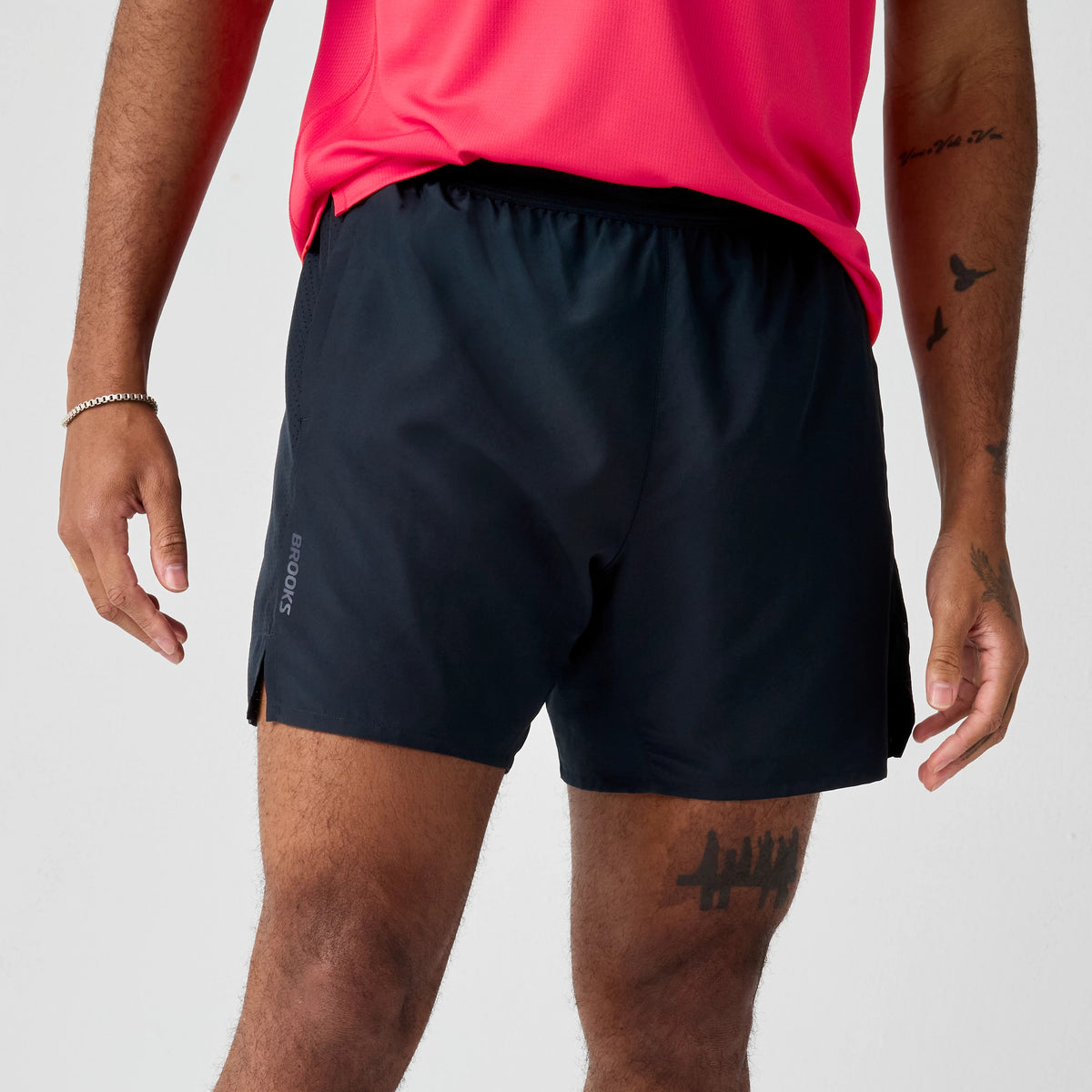 Men's Brooks Dash 2-in-1 Shorts. Black.