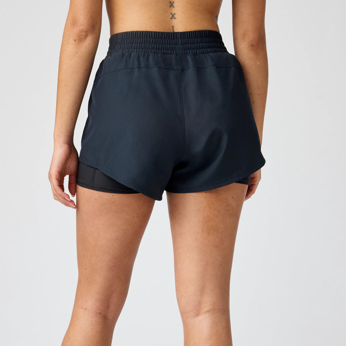 Women's Brooks Dash 2-in-1 Shorts. Black.