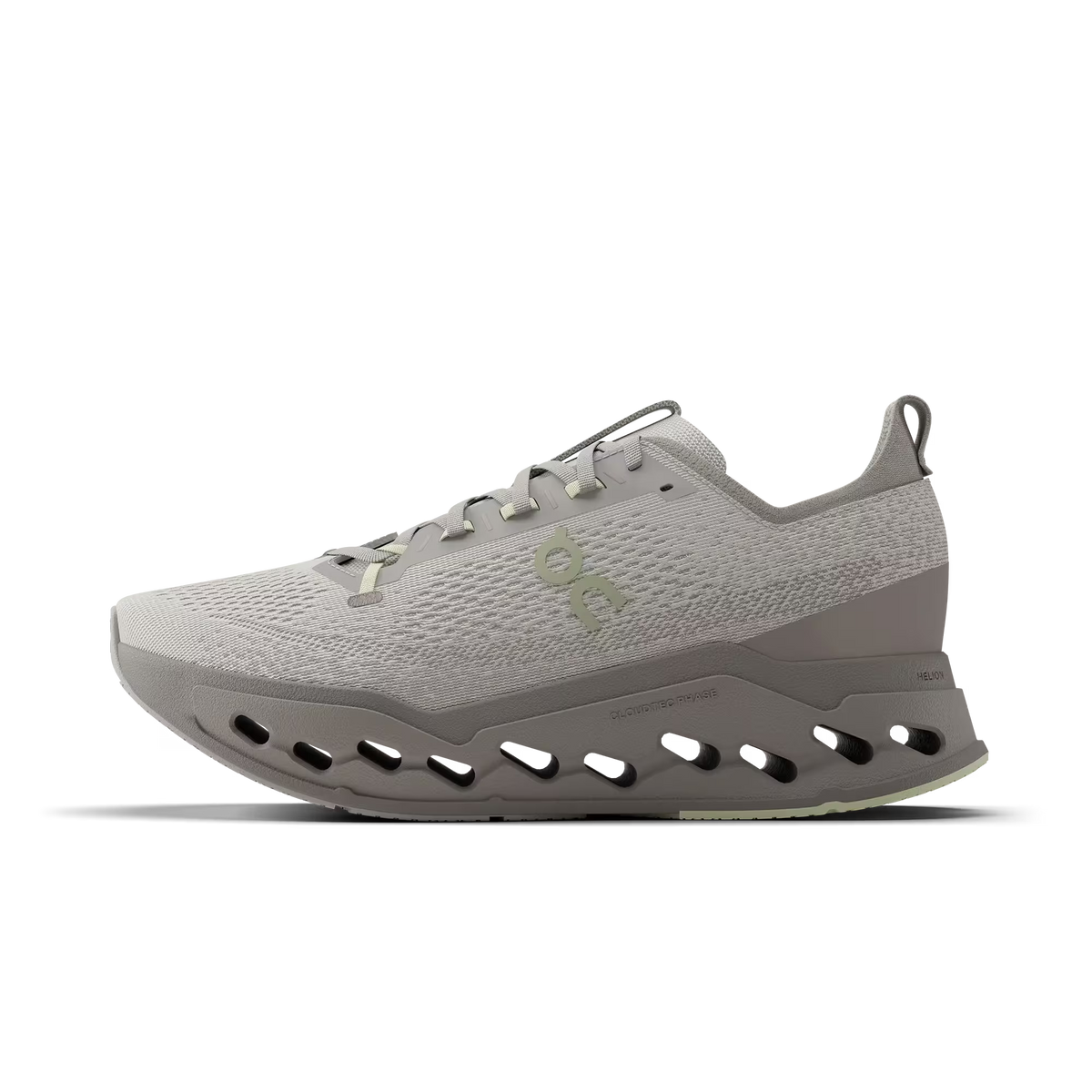 Women's On Running. Cloudsurfer Max. Light Grey upper. Grey midsole. Medial view.