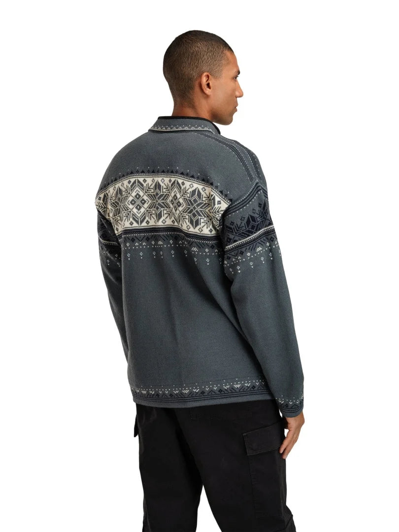 Dale of Norway Blyfjell Sweater, unisex, Steel/Off White/Navy – back on model