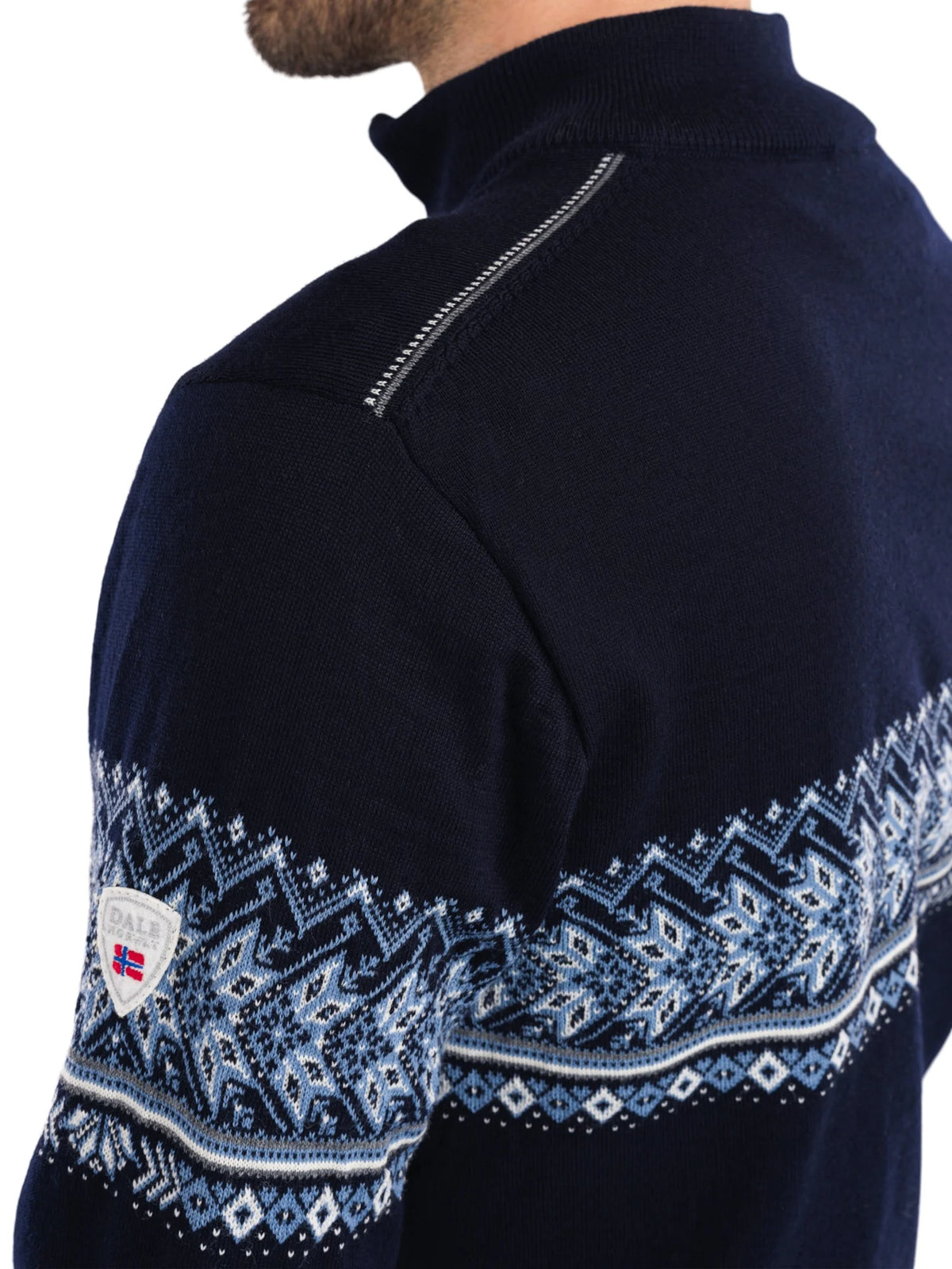 Dale of Norway Hovden Jacket, men’s, Navy/Off White/Blue Shadow – shoulder and sleeve detail