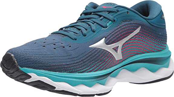 Women's Mizuno Wave Sky 5. Blue upper. White midsole. Lateral view.