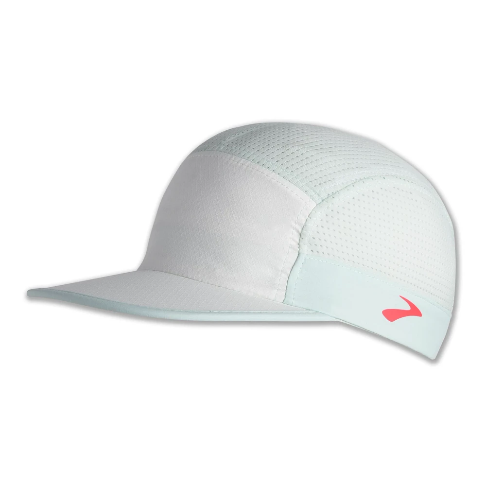 Unisex Brooks Propel Mesh Hat. Light green. Front/Lateral view.
