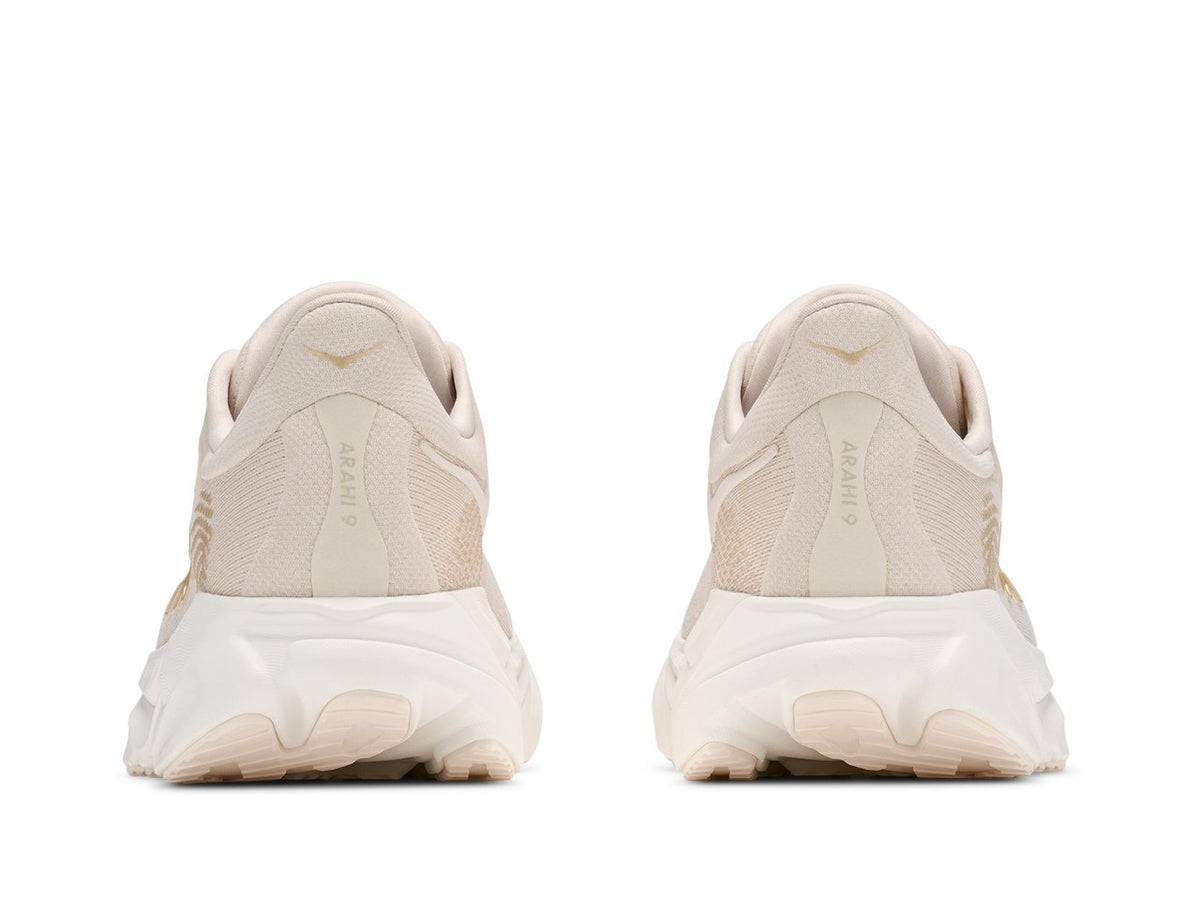 Women's HOKA Arahi 9 in Alabaster / Oat Milk
