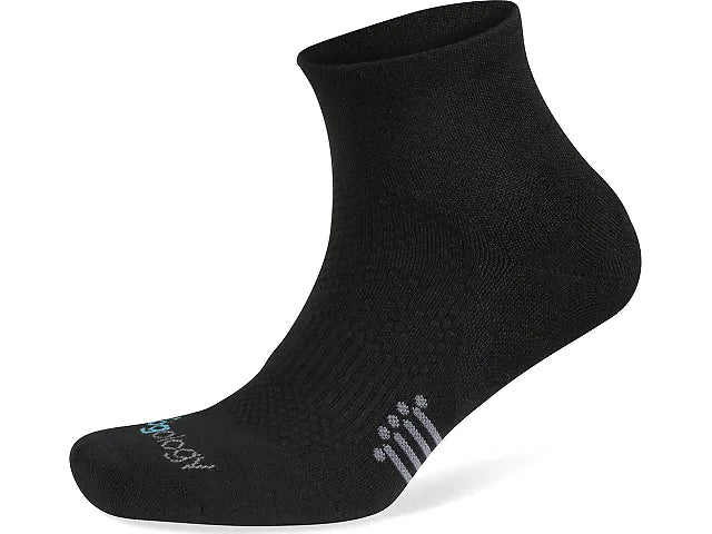 Jogology Medium Cushion Quarter Socks. Black. Front/Lateral view.