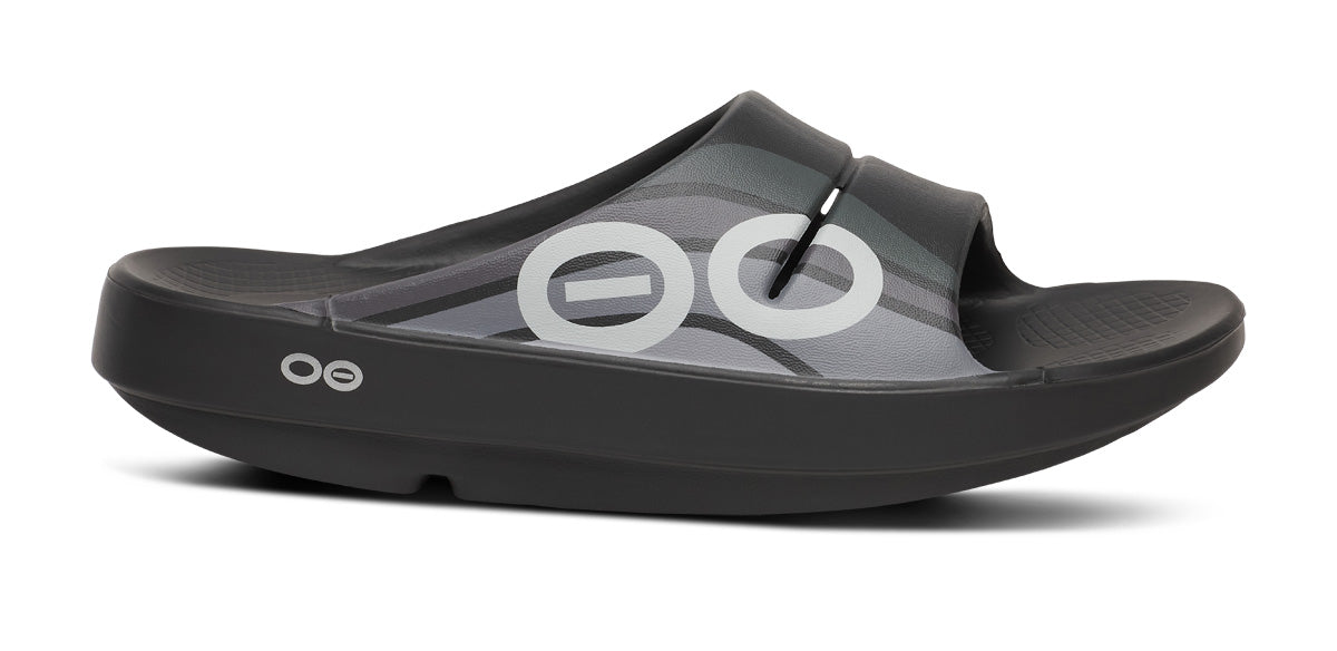 Men's Oofos Ooahh Sport Slide. Black. Lateral view.