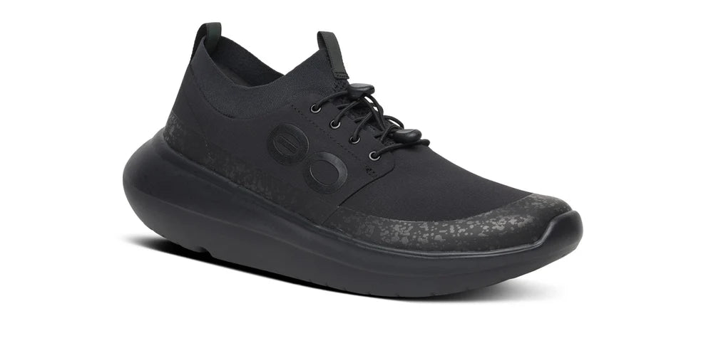 Men's Oofos Roam Ripstop. Black upper. Black midsole. Lateral view.