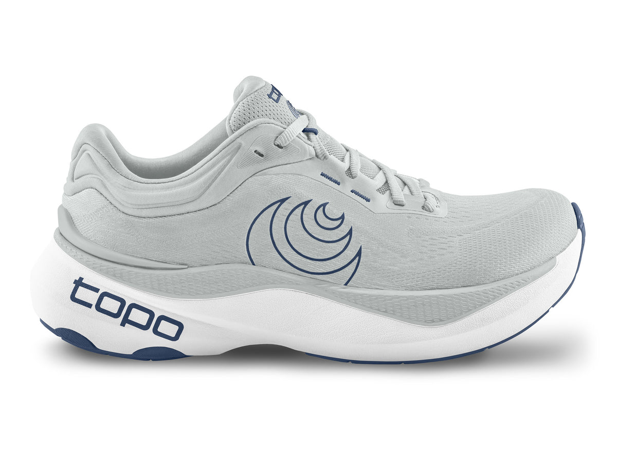 Men's Topo Aura 2. Light Grey upper. White midsole. Lateral view.
