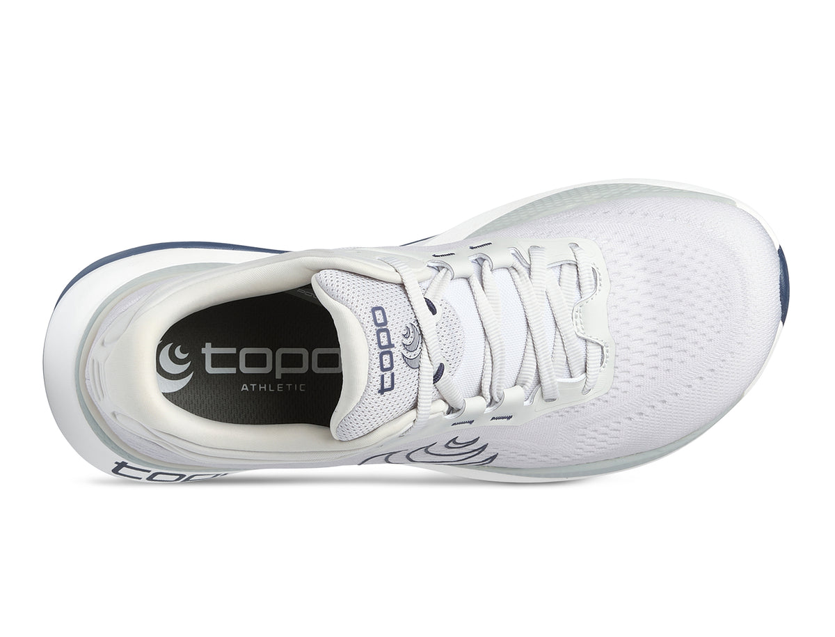 Men's Topo Aura 2. Light Grey upper. White midsole. Top view.