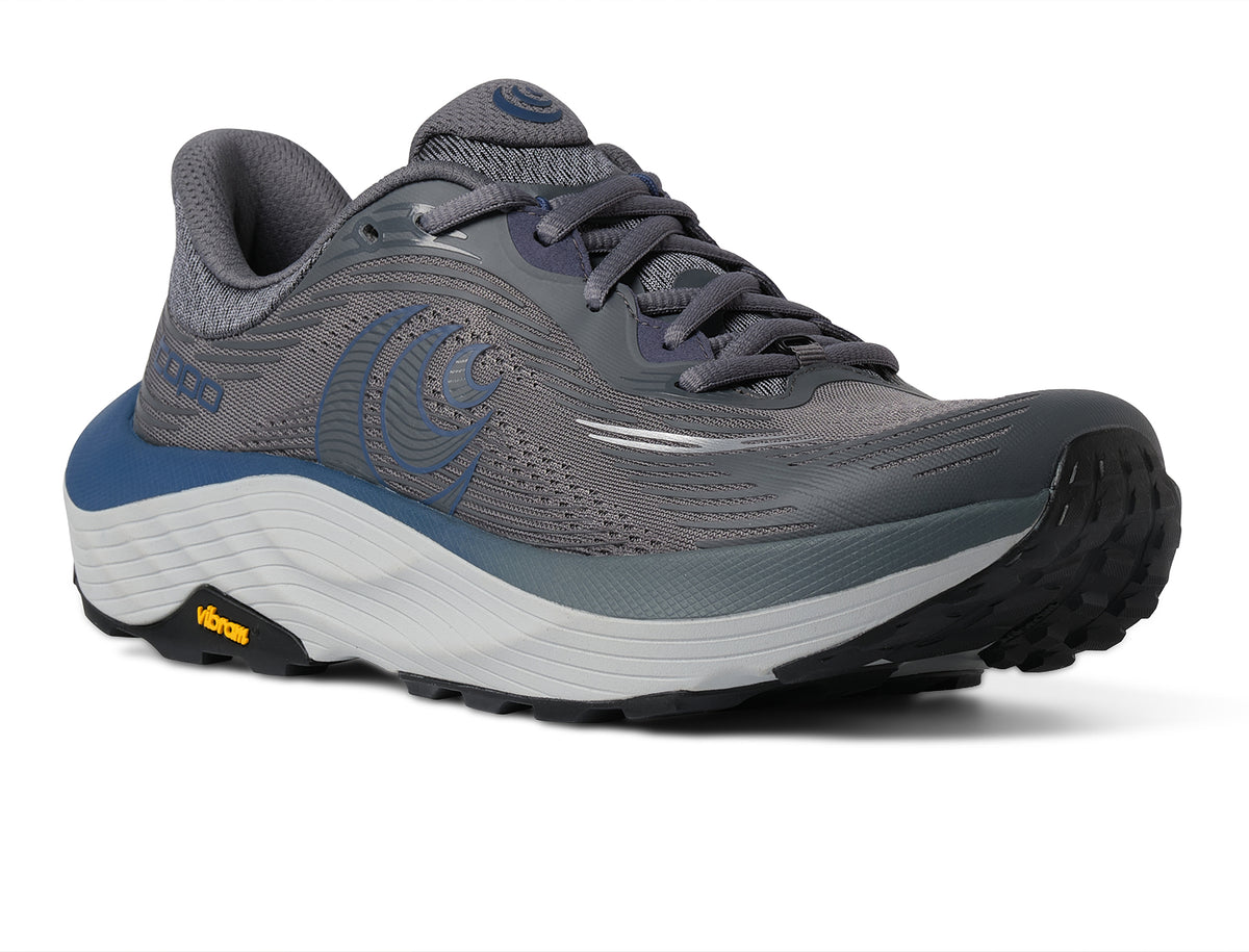 Men's Topo Ultraventure 5. Grey upper. Light Grey midsole. Lateral view.