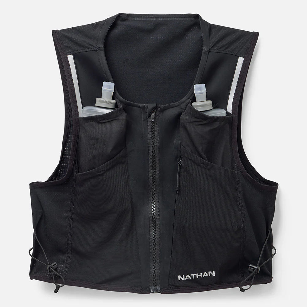 Nathan Aerozip 1 Liter Hydration Vest. Black.