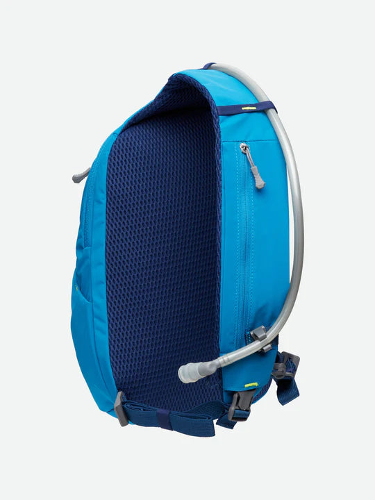 Nathan Limitless 8L Sling. Blue