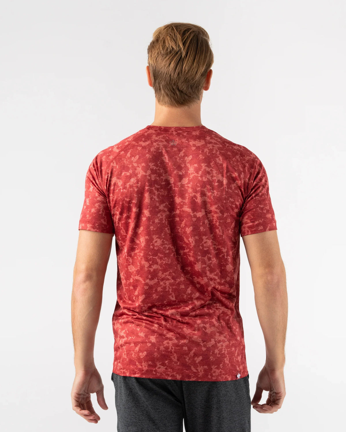 Men's rabbit EZ Tee Short Sleeve in Baked Apple