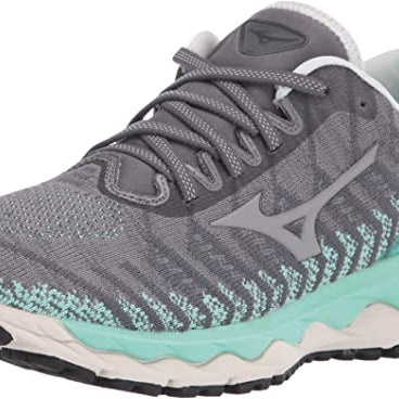 Women's Mizuno Wave Sky 4. Grey upper. Green midsole. Lateral view.