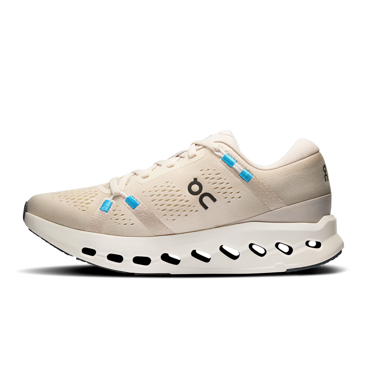 Women's On Clousurfer 2. Cream upper. White midsole. Medial view.