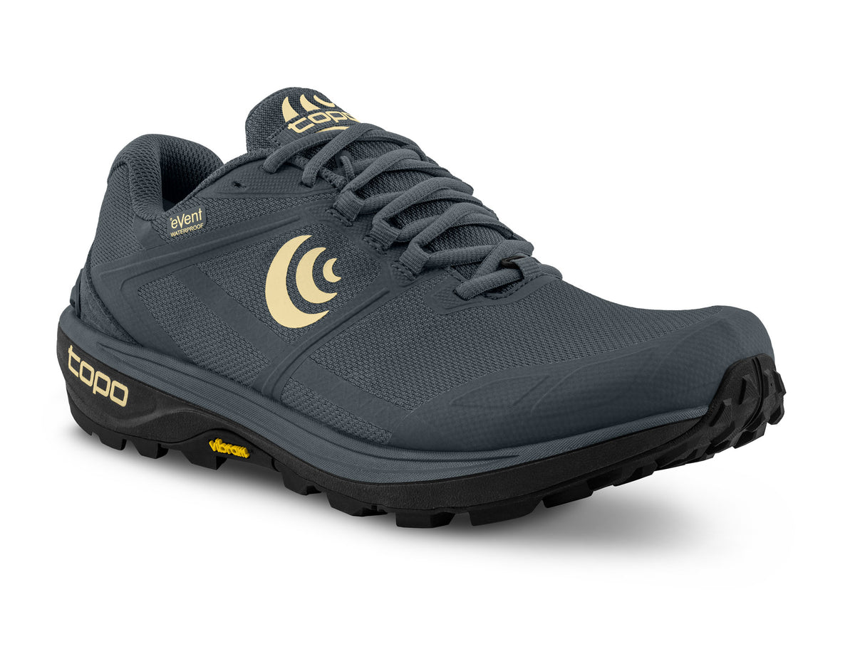 Women's Topo Terraventure 4 WP. Grey upper. Black midsole. Lateral view.
