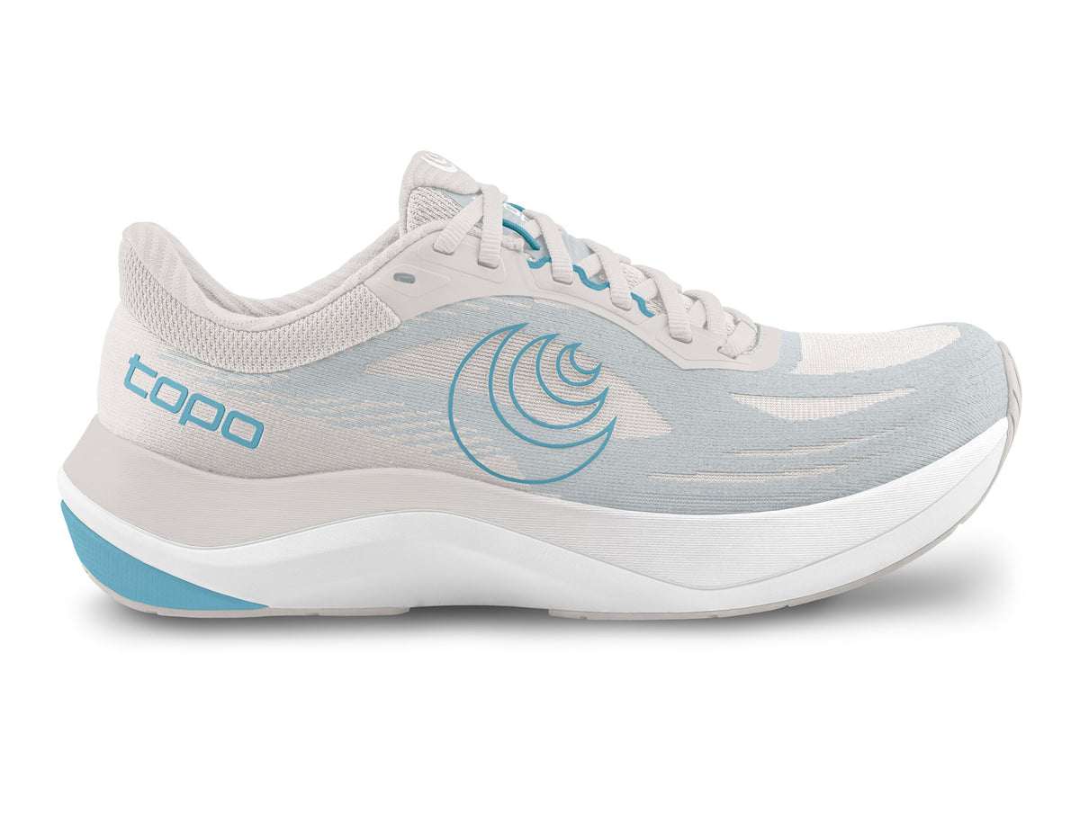 Women's Topo Ultrafly 6. Grey upper. White midsole. Lateral view.