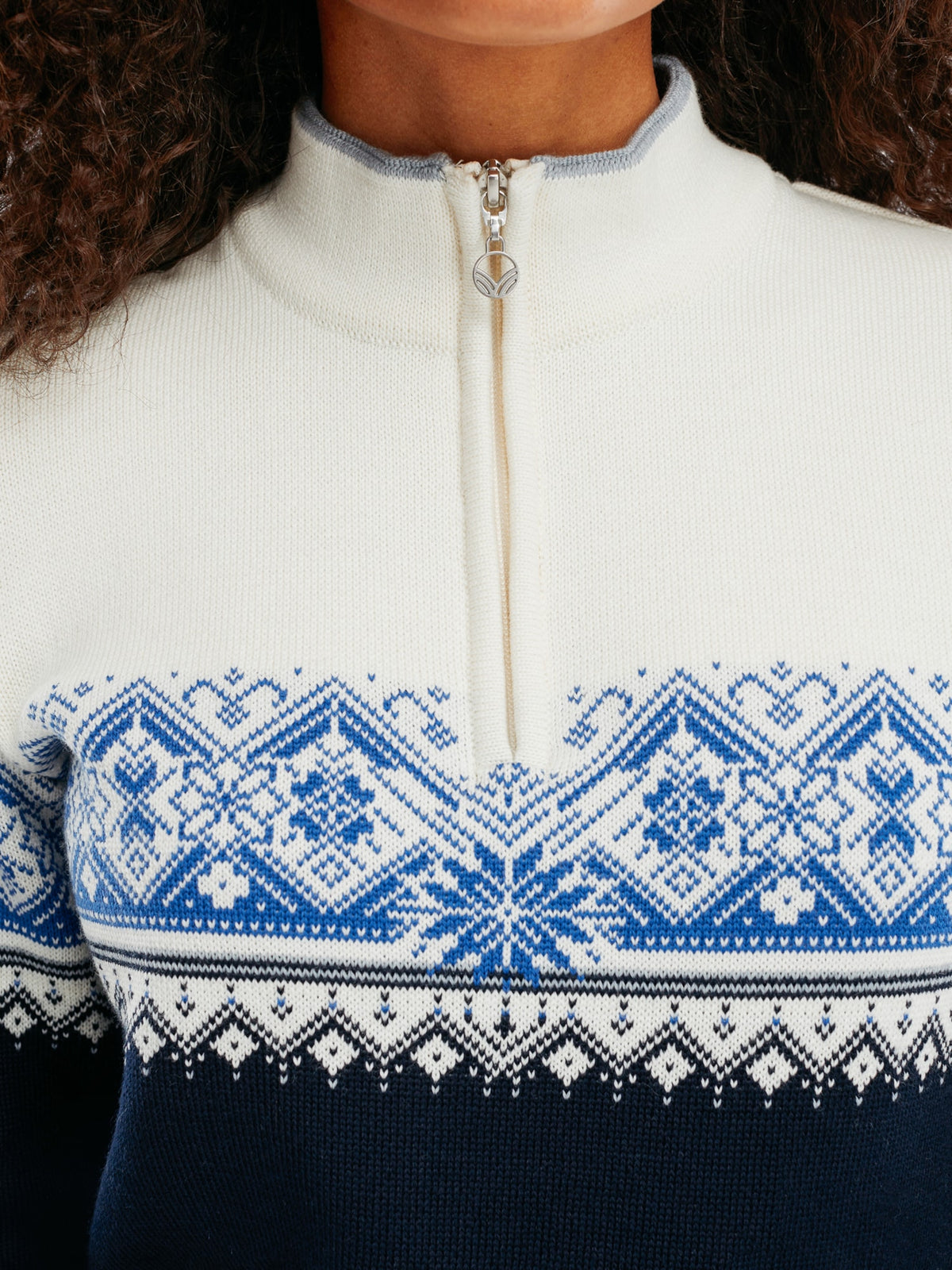 Dale of Norway Moritz Sweater, women’s, Navy/White/Ultramarine – collar and pattern detail