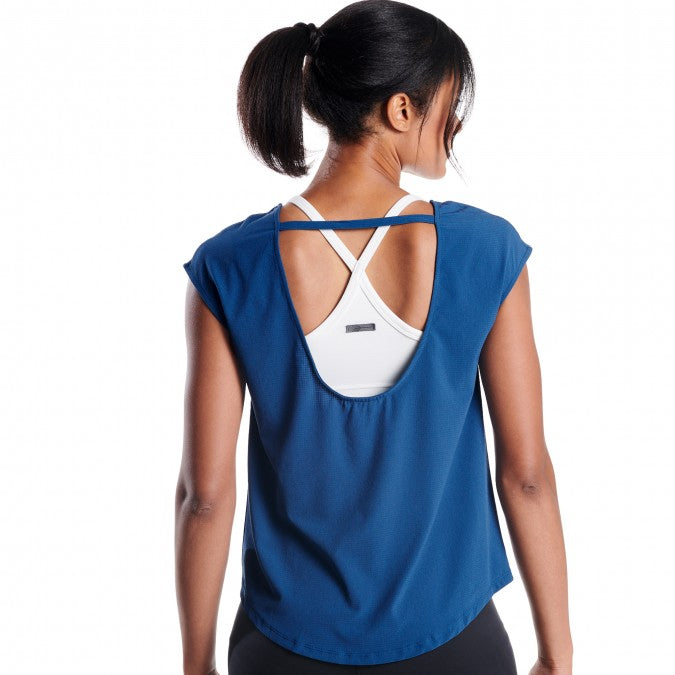 Women's Oiselle Backstock Shirt. Blue. Rear view.