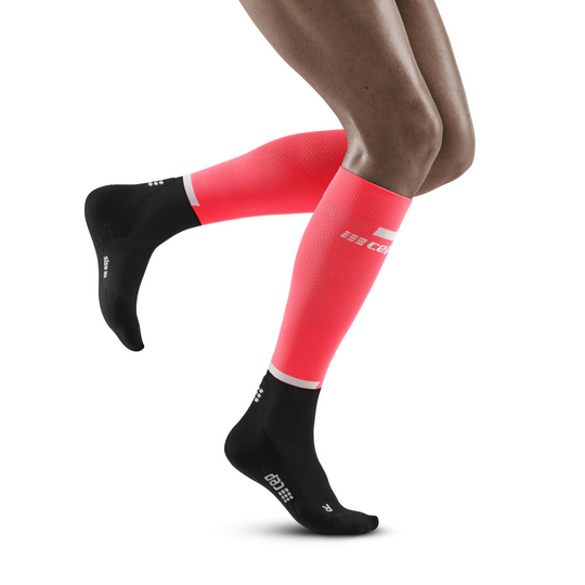 Women's CEP The Run 4.0 Compression Socks. Pink/Black. Lateral view.