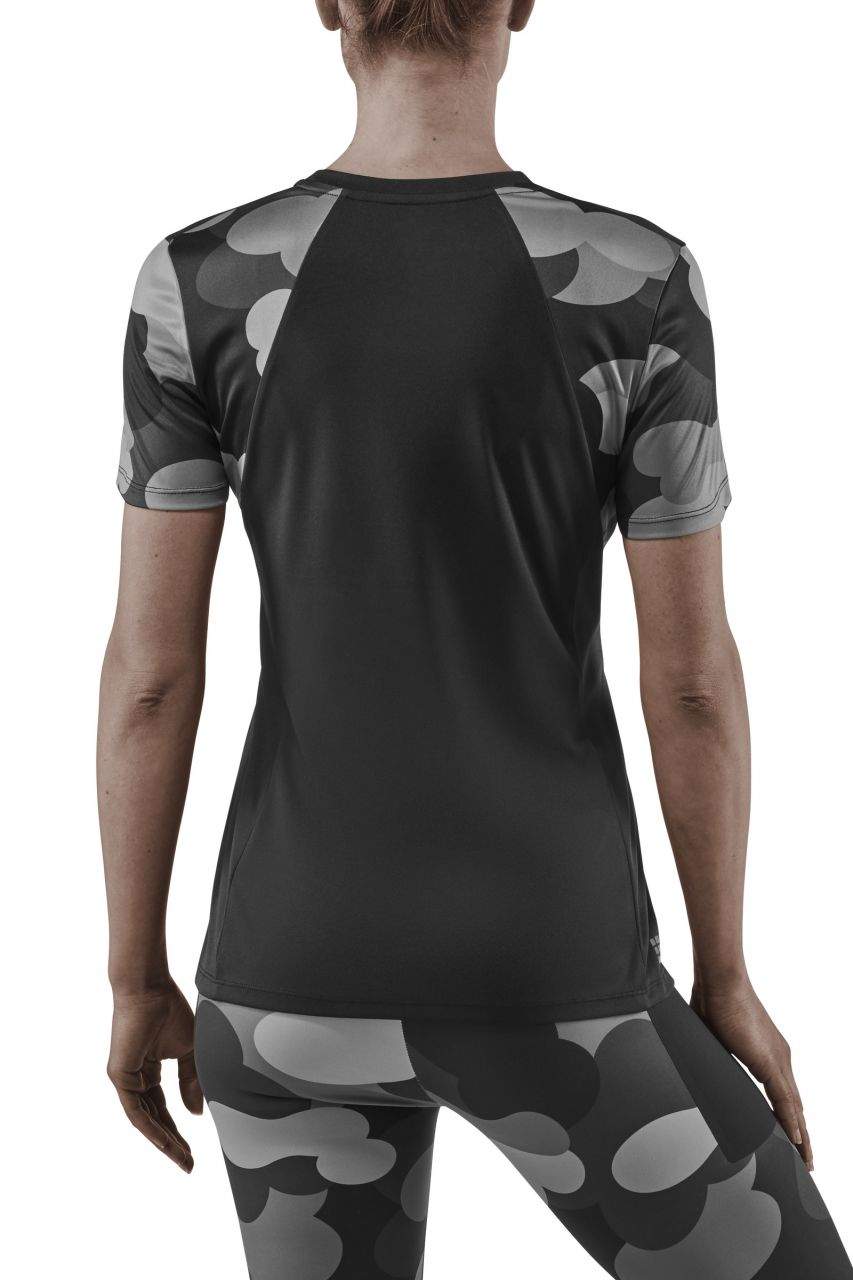 Women's CEP Camocloud Shirt. Black/Grey. Front view.