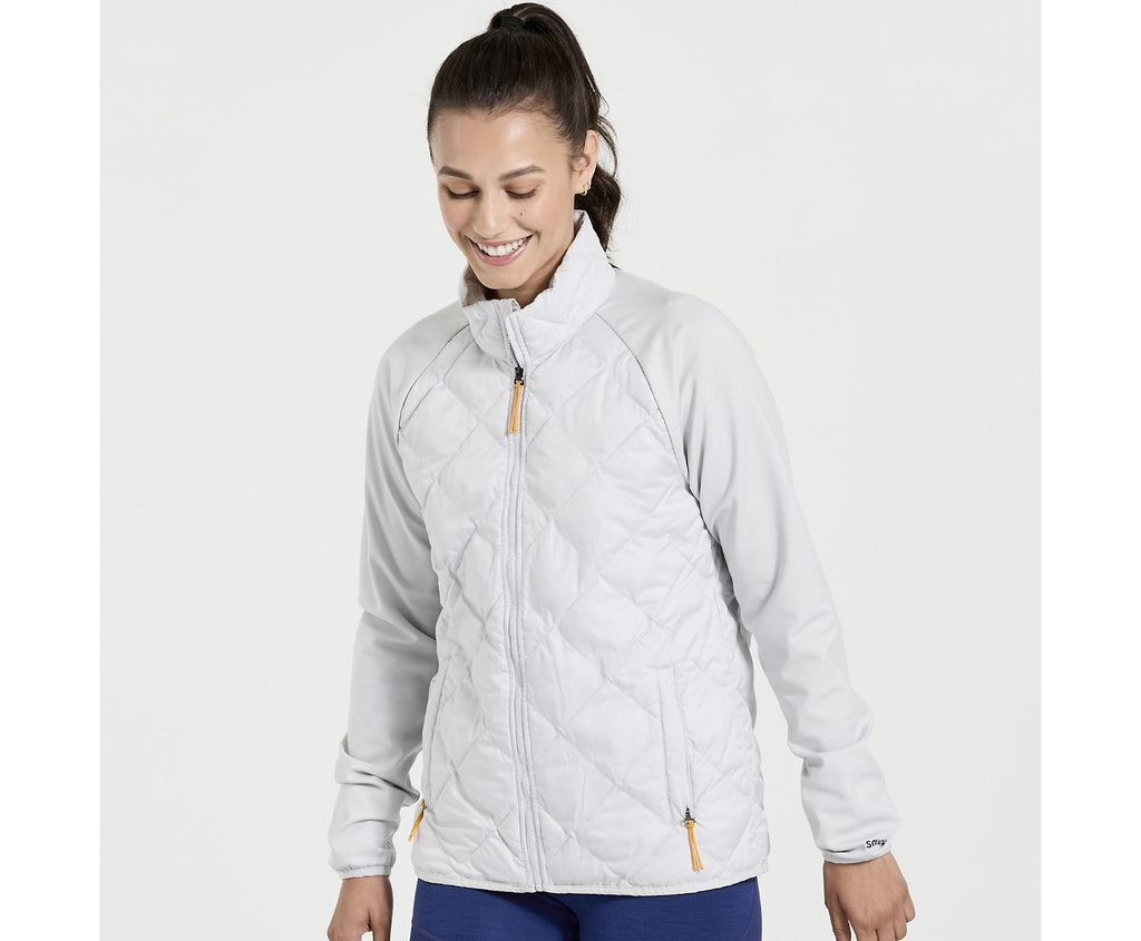 Women's Saucony Oysterpuff Jacket. White. Front view.