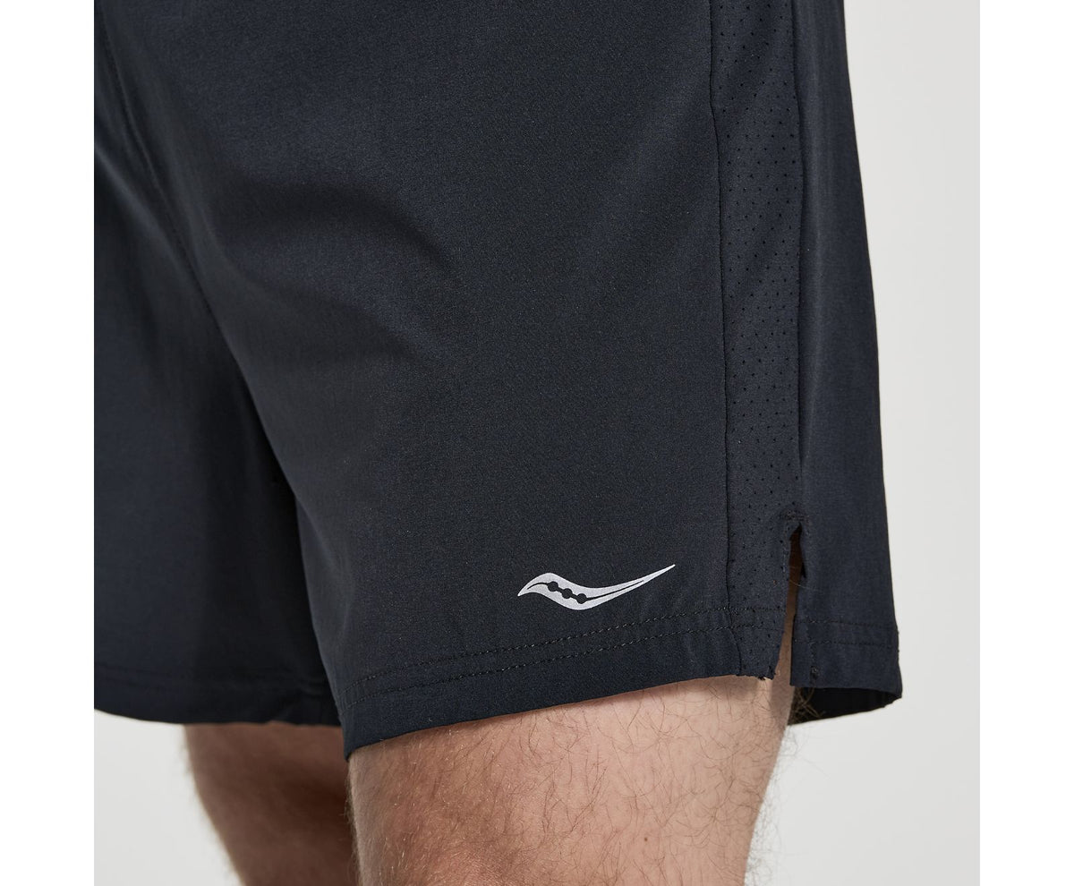 Men's Saucony Outpace Shorts. Black. Front closeup.