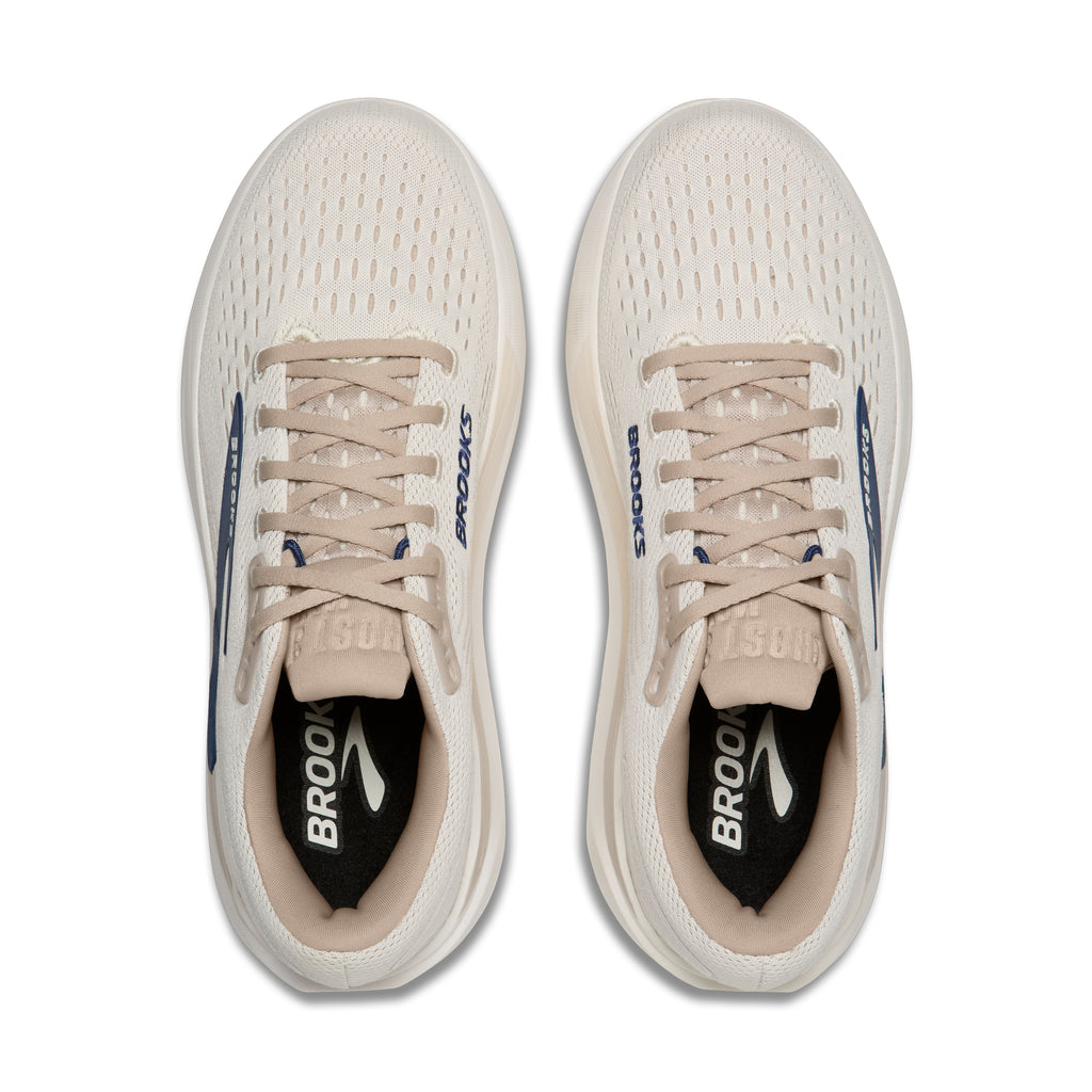 Men's Brooks Ghost Max 3. Light Grey upper. Off White midsole. Top view.