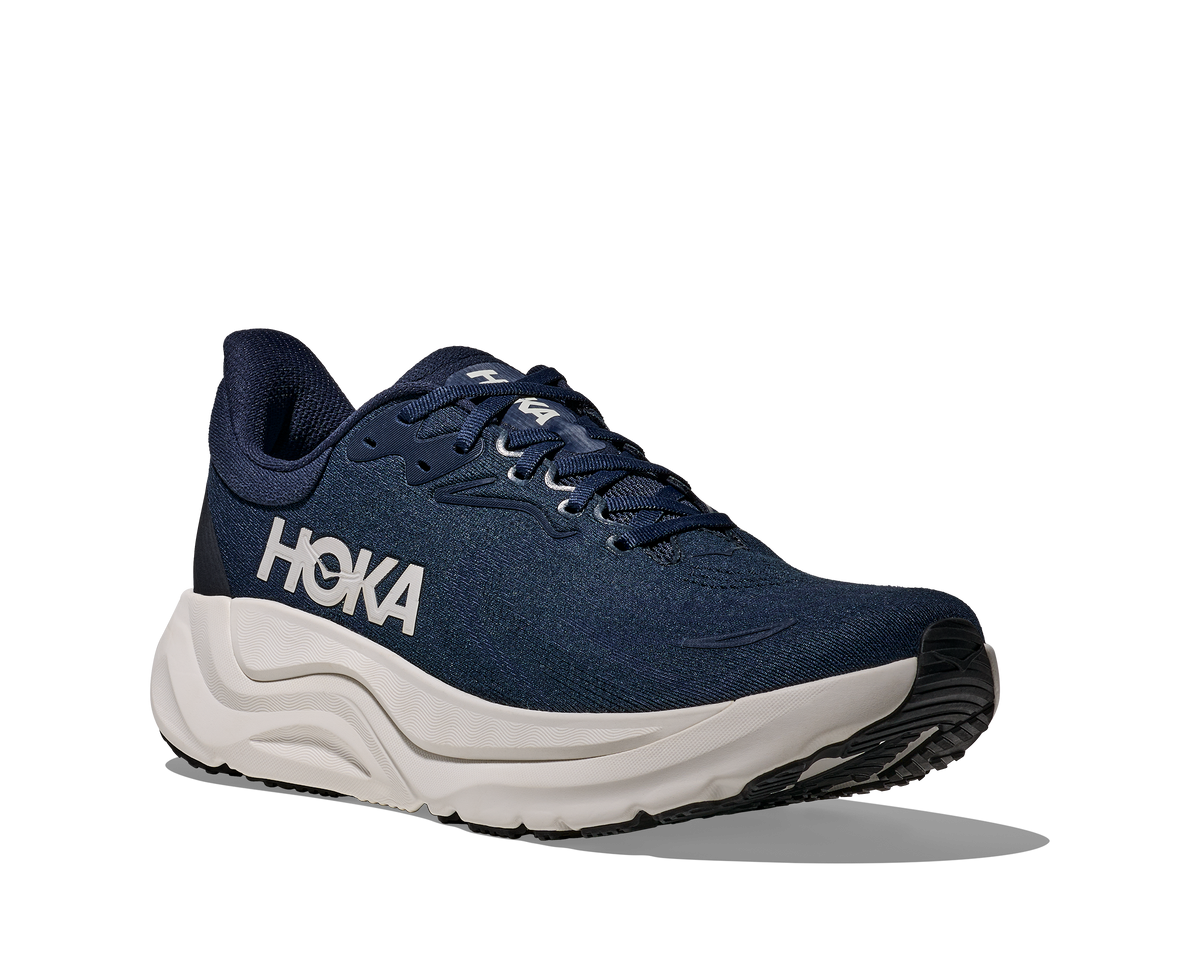 Men's HOKA Arahi 8 in Varsity Navy/White, lateral view.