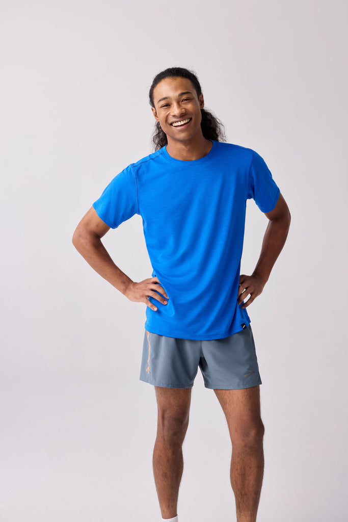 Men's Brooks Luxe Short Sleeve. Blue. Front view.