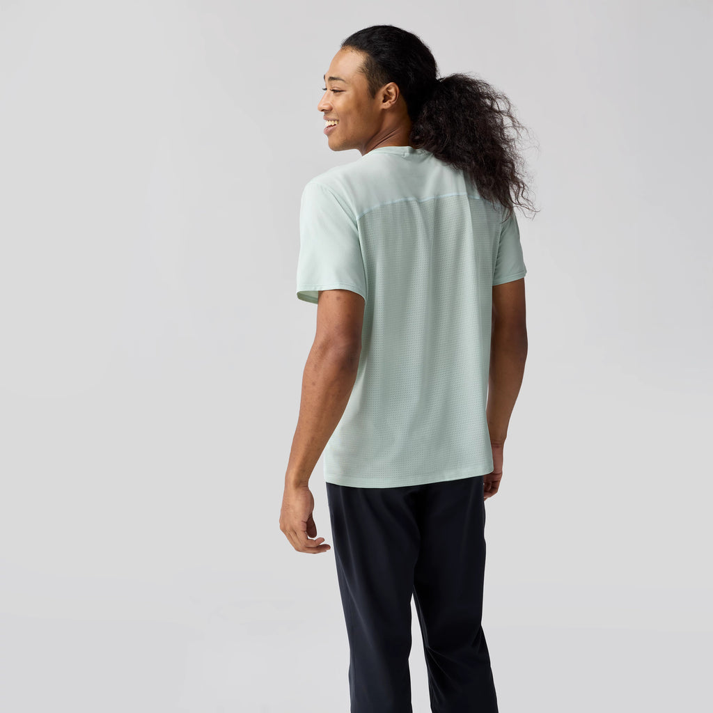 Men's Brooks Atmosphere Short Sleeve 3.0. White with stripes. Rear view.