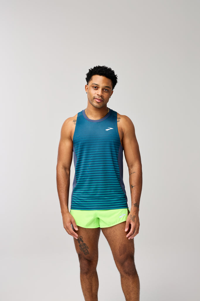Men's Brooks Atmosphere Singlet 3.0. Green/Stripe pattern. Front view.