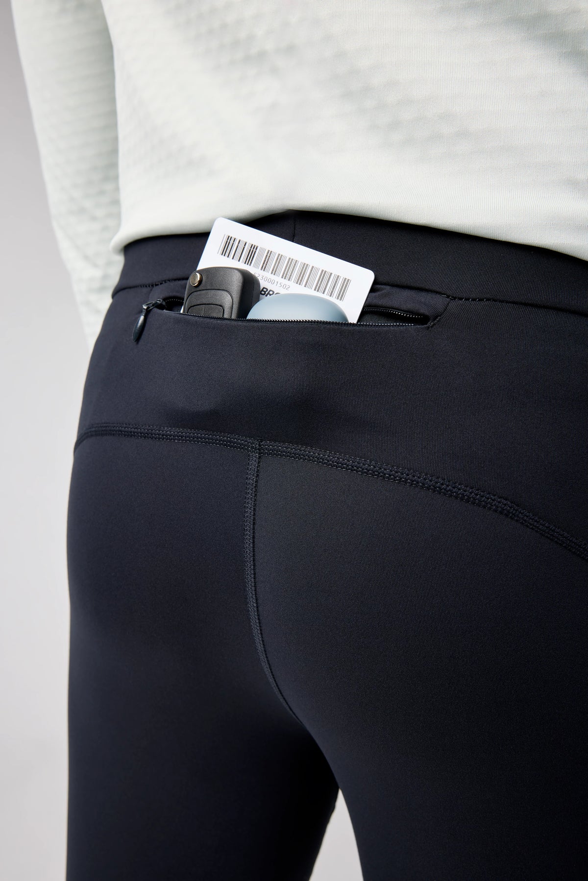 Men's Brooks Momentum Thermal Tights 2.0. Black.
