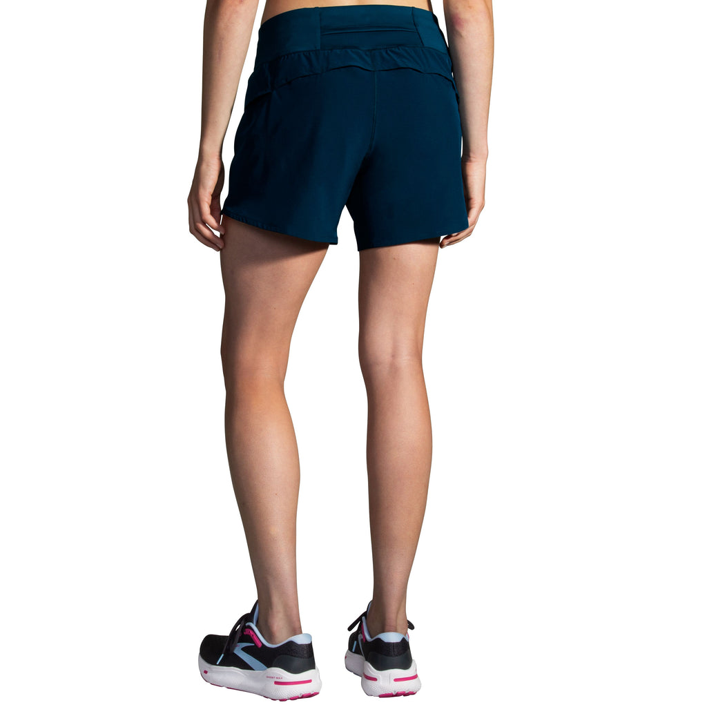 Women's Brooks Chaser 5" Shorts. Dark Blue. Rear view.