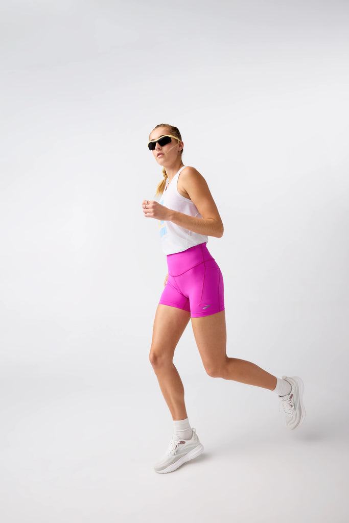 Women's Brooks Spark 5" Short Tights. Magenta.