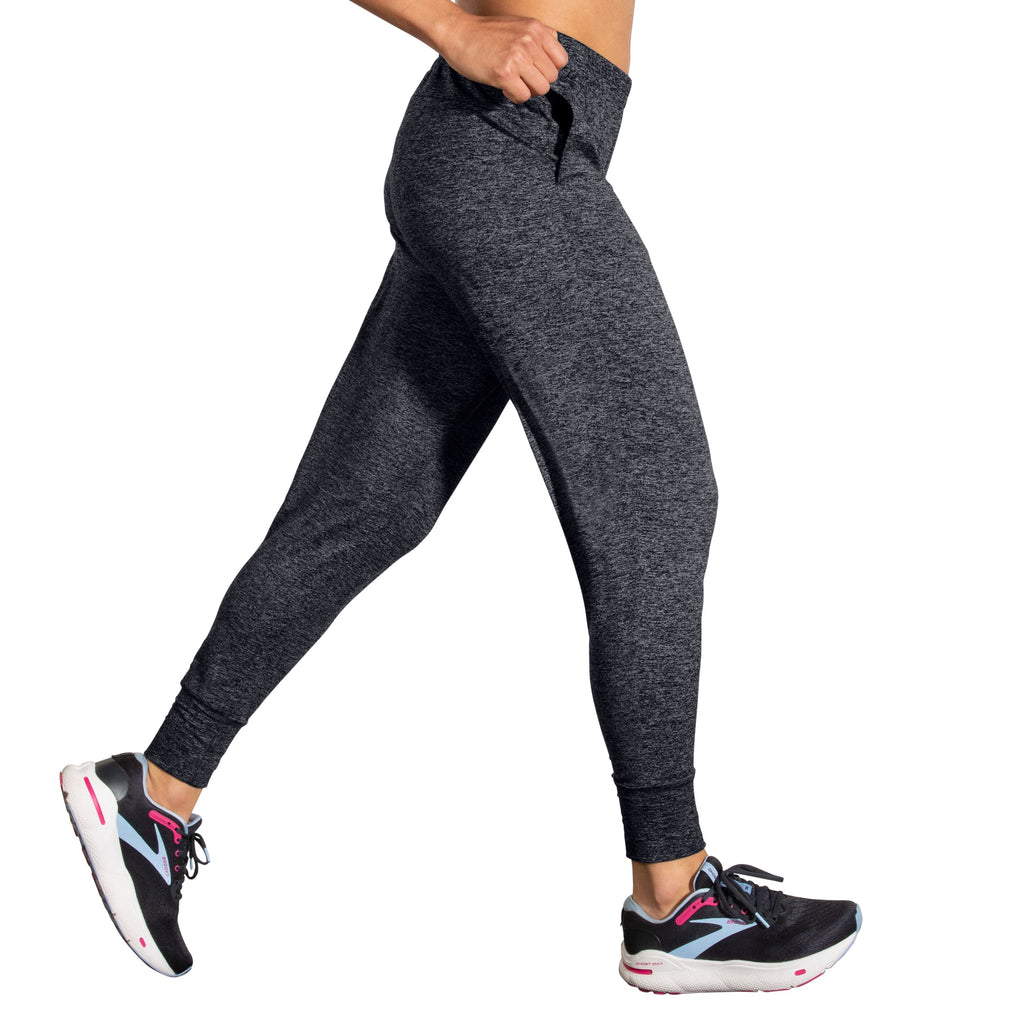 Women's Brooks Luxe Jogger. Black. Lateral view.