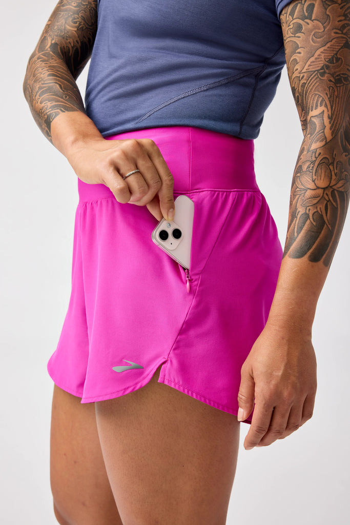 Women's Brooks Chaser 5" Shorts 2.0. Magenta.