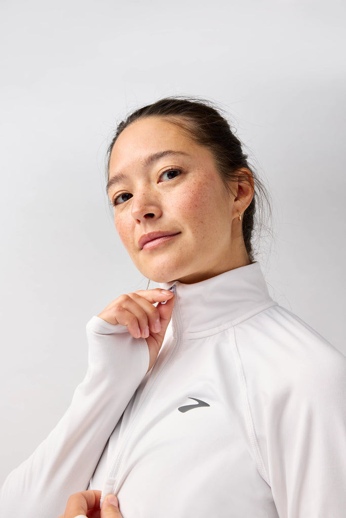 Women's Brooks Dash 1/2 Zip 3.0. White.