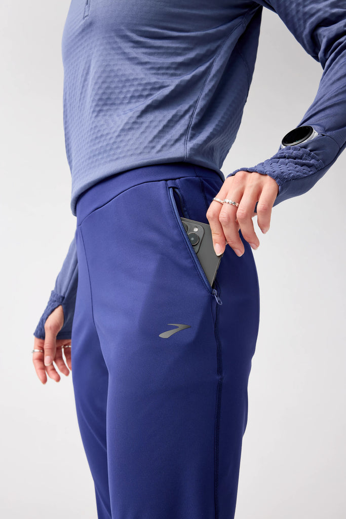 Women's Brooks Momentum Thermal Jogger 2.0. Blue.