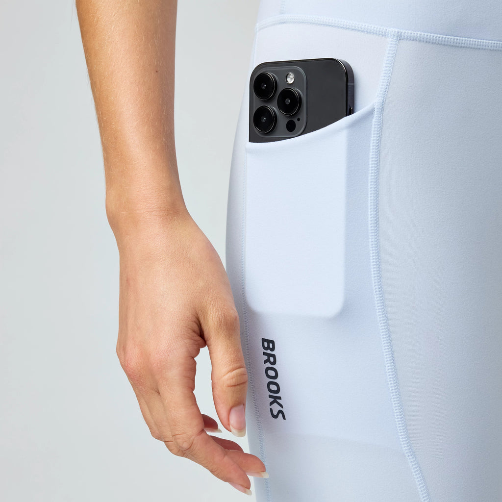 Women's Brooks Chaser 8/7 Tights. Light Blue.