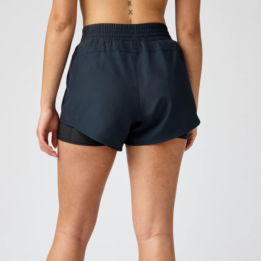 Women's Brooks Dash 2-in-1 Shorts. Black.