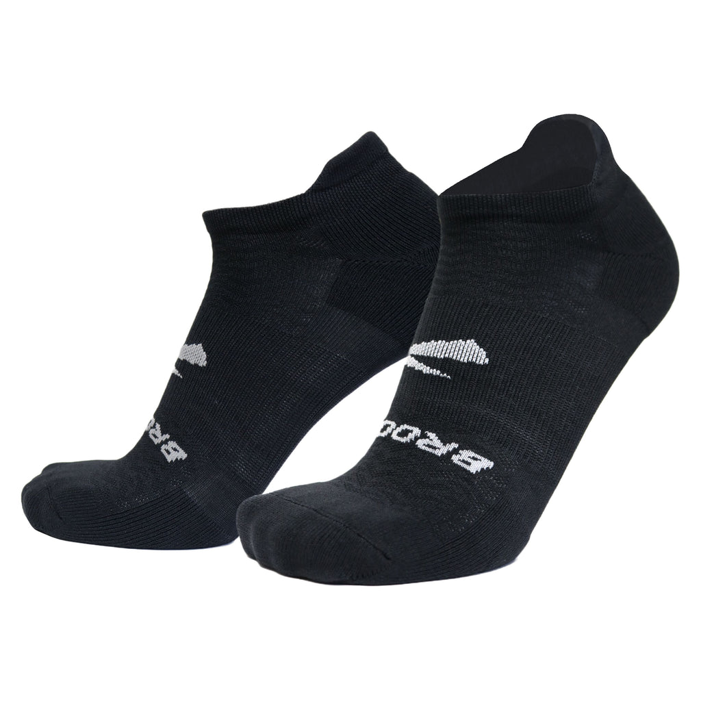 Unisex Brooks Run-In No Show Socks. Black.