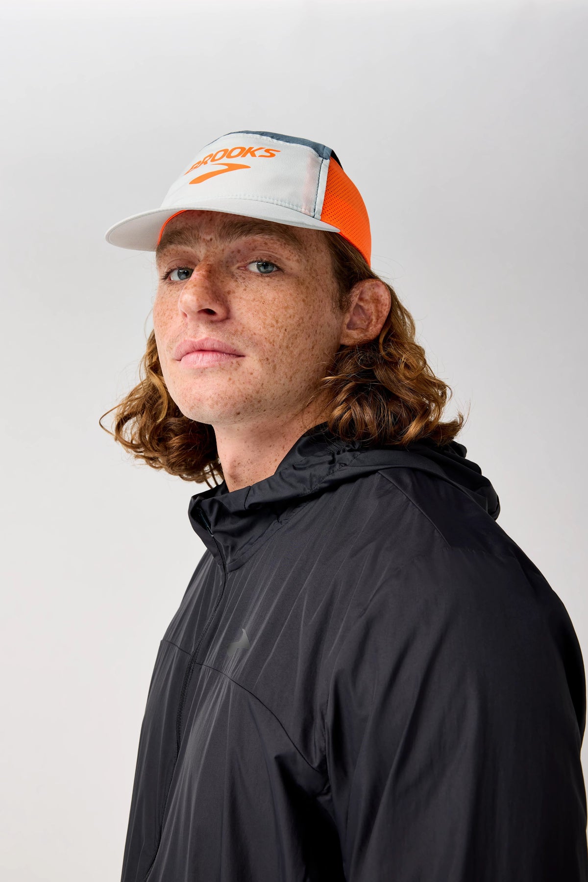 Brooks Propel Mesh Hat 2.0 in Smoke/Storm/Brooks Logo, front view