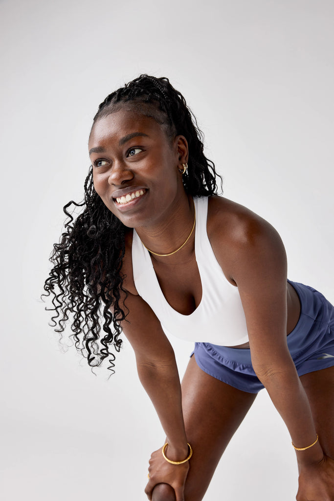 Women's Brooks Luxe Sports Bra. White.