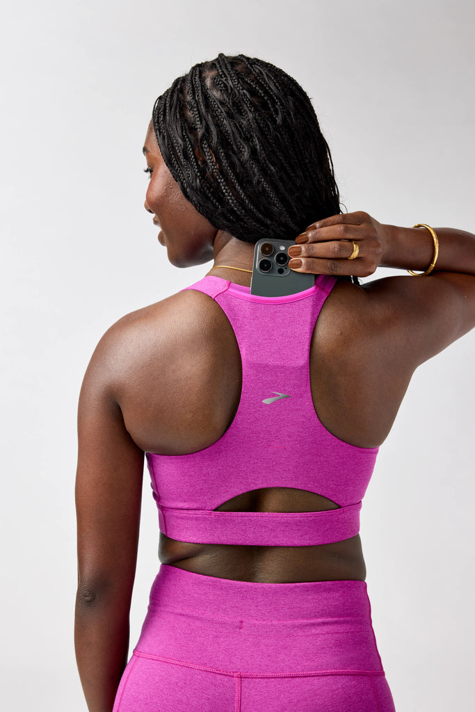 Women's Brooks Luxe Sports Bra. Magenta.