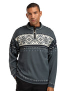 Dale of Norway Blyfjell Sweater, unisex, Steel/Off White/Navy – front on model