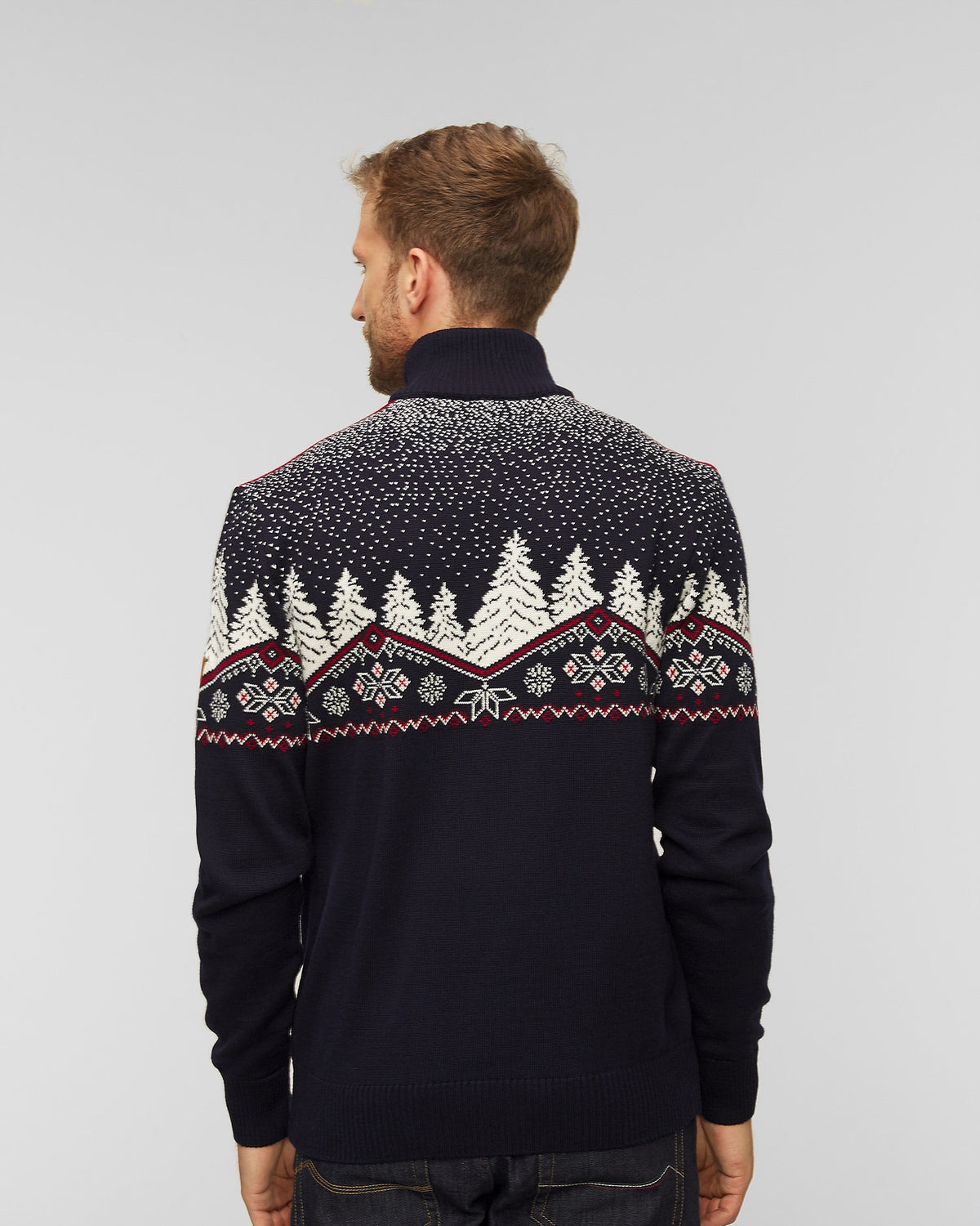 Dale of Norway Christmas Sweater, men’s, Navy/Off White/Raspberry – back on model