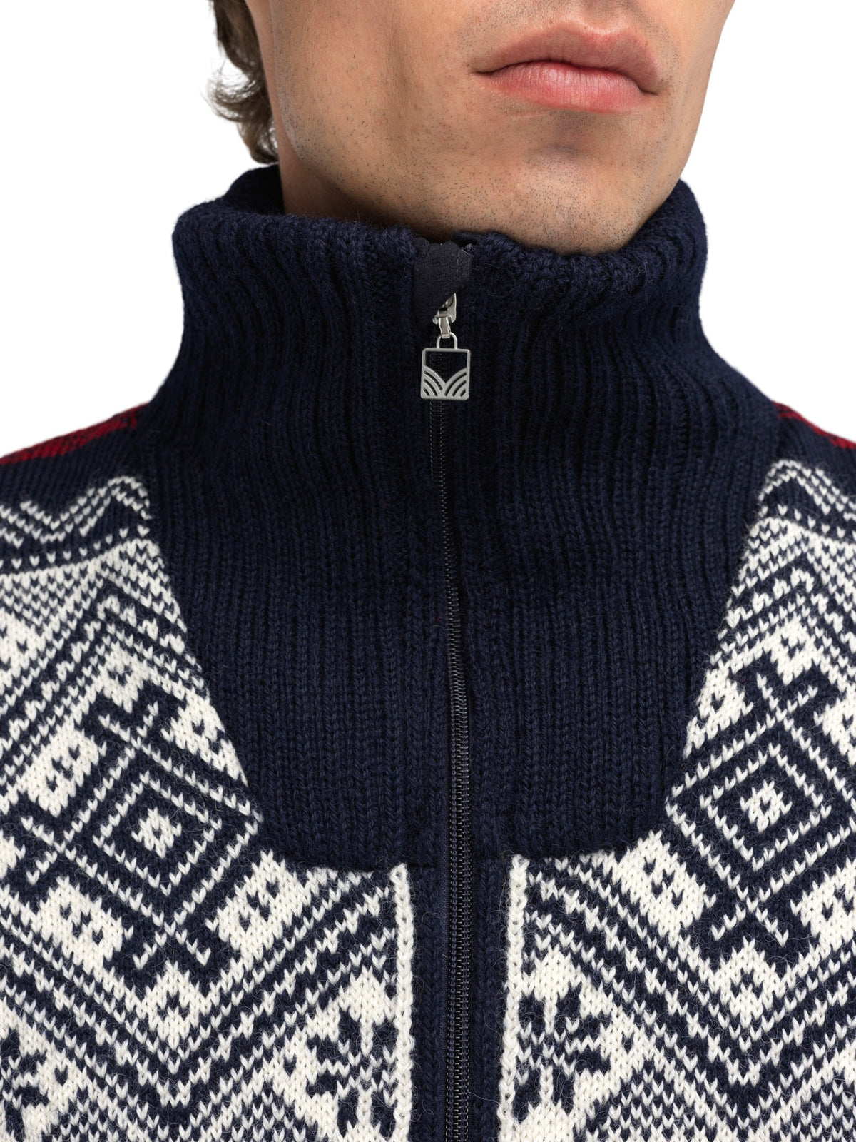 Dale of Norway Hardanger Windproof Jacket, men’s, Navy/Off White/Red Rose – zip and collar detail