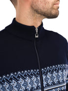 Dale of Norway Hovden Jacket, men’s, Navy/Off White/Blue Shadow – collar and chest detail