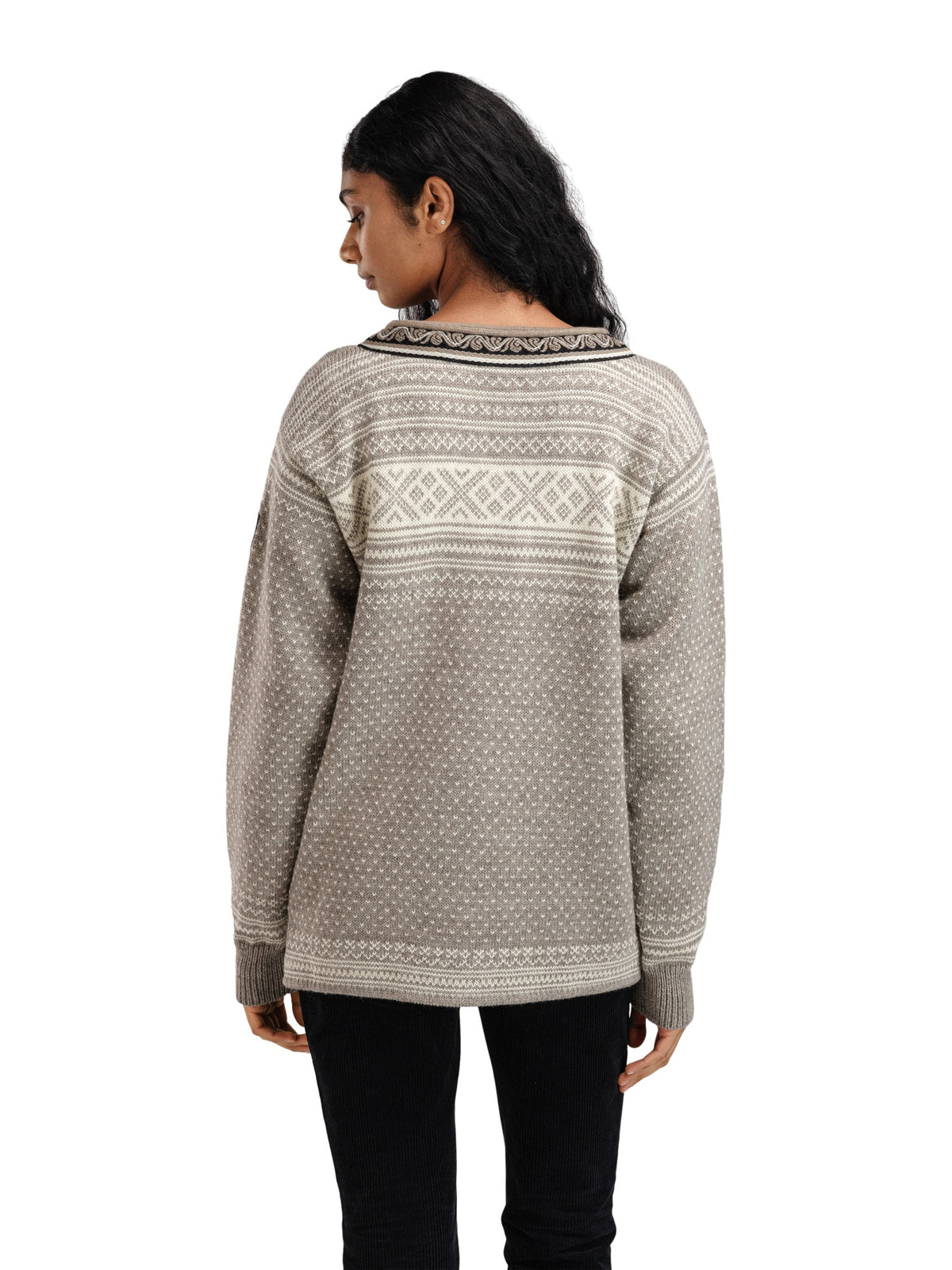Dale of Norway Setesdal Lusekofte Jacket, unisex, Vanilla Sugar/Natural White – back on female model